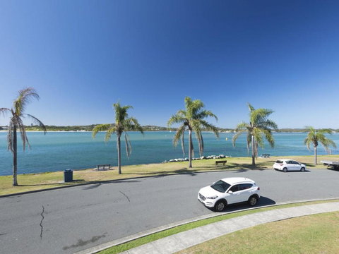 Lakeside Flats 5 - Accommodation Georgetown 3