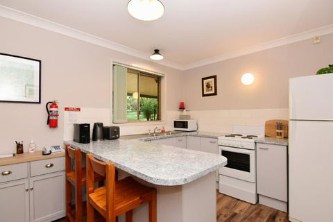 Valley Haven 3 Bedrooms Close To The Village! - Accommodation Georgetown 6