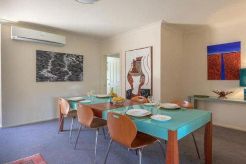 Walling Clifton Gardens Backing Onto Golf Course - Accommodation Georgetown 4