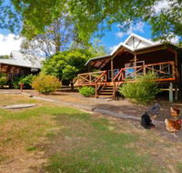 Sunnyhurst Chalets Rural Stay - Accommodation Georgetown