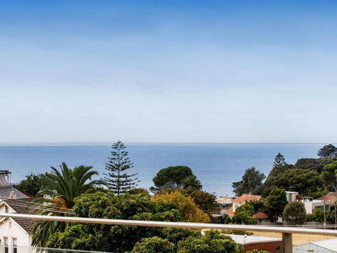 NORTH POINT RETREAT MORNINGTON - Accommodation Georgetown 4