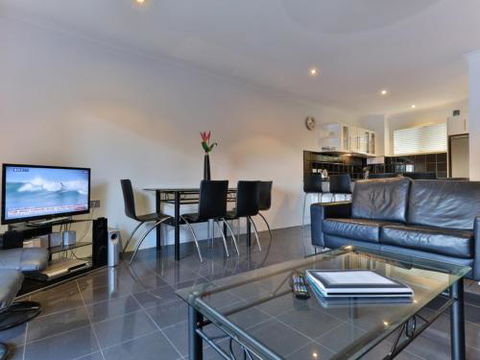 RED COWRIE 321atPALM COVE - Accommodation Georgetown 6