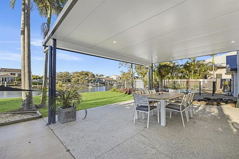 CANAL HOME NEAR MOOLOOLABA Kooringal - Accommodation Georgetown 3