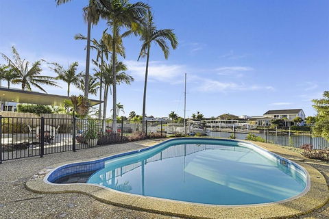 CANAL HOME NEAR MOOLOOLABA Kooringal - Accommodation Georgetown 6