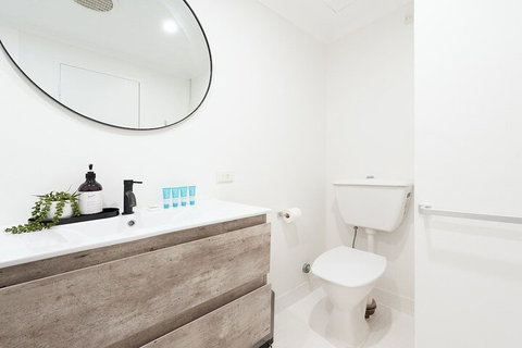 Ultimate Bondi Living - Accommodation Georgetown 6