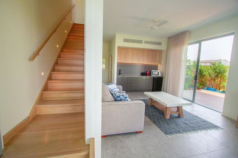 Dune Beachfront Apartments - Accommodation Georgetown 2