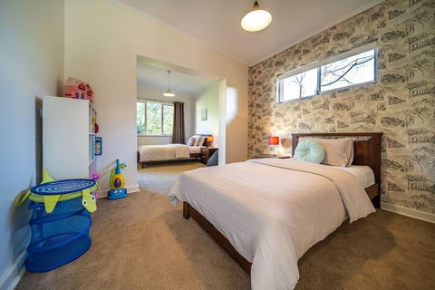 Evergreen On Franklin Family Friendly Wifi Unique - Accommodation Georgetown 7