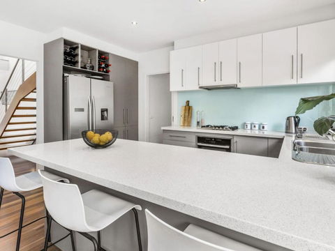 BANGALOW MORNINGTON - Accommodation Georgetown 1