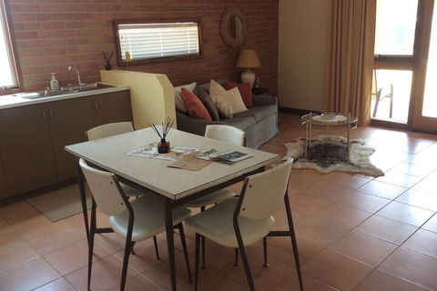 Dunolly Broadway B&B - Accommodation Georgetown 2