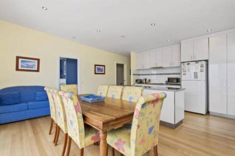 SEA SPECTACULAR Seconds From The Beach! - Accommodation Georgetown 2