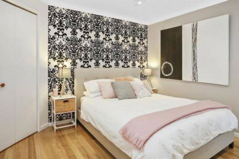 SEAVIEW Ocean Views From A Modern Townhouse - Accommodation Georgetown 3