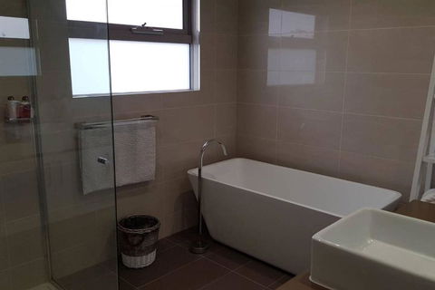 CHELSEA Family Home Close To Beach & Shops - Accommodation Georgetown 1