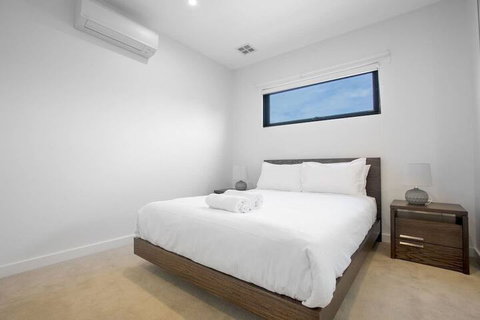 Designer Taste 2BR Townhouse@hawthorn - Accommodation Georgetown 3