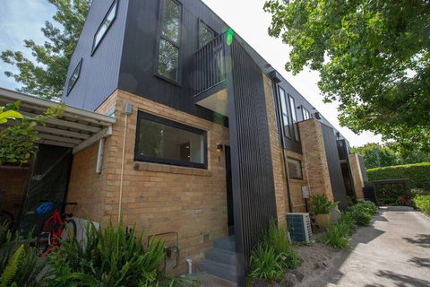 Designer Taste 2BR Townhouse@hawthorn - Accommodation Georgetown 2