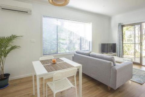 Clyde Studio 53 Mollymook - Accommodation Georgetown 2