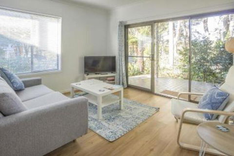 Clyde Studio 53 Mollymook - Accommodation Georgetown 3
