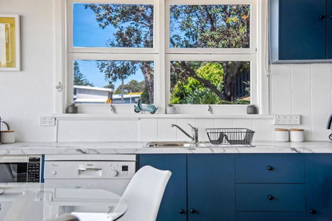 Mitchell Pde 31 Mollymook - Accommodation Georgetown 4