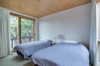 Latham Beach House - Accommodation Georgetown 1