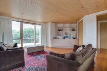 Latham Beach House - Accommodation Georgetown 4