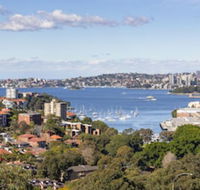 2 Bdrm North Sydney with harbour views - Accommodation Georgetown