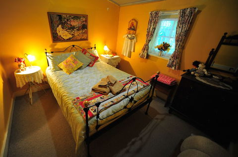 Emma Tiver Heritage Cottage - Accommodation Georgetown 4
