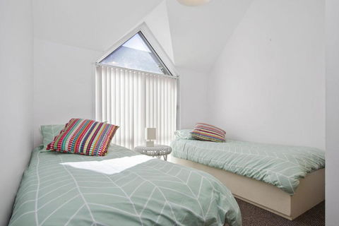 Golfers Getaway Mollymook Augusta Place 14 / 13 15 - Accommodation Georgetown 2