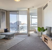 Modern Harbourside Apartment With a View - Accommodation Georgetown