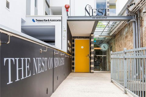 The Nest - Trendy Studio Near Center With Roof Terrace - Accommodation Georgetown 1