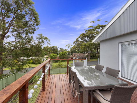 Carroll Ave 39 Mollymook - Accommodation Georgetown 5