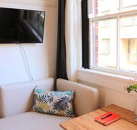 Flat With Rooftop View ON Opera House  Fireworks - Accommodation Georgetown