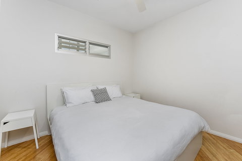 Aloha Waterfront Properties - Accommodation Georgetown 4