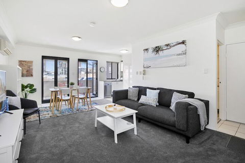 HOLT1 Crows Nest Holtermann Street - Accommodation Georgetown 7