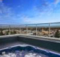 Glenelg Skyline Penthouse WiFi - Accommodation Georgetown