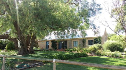 The Cottage At Riverside Farm - Accommodation Georgetown 4