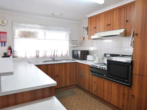 RETRO RETREAT INLET SIDE - Accommodation Georgetown 6