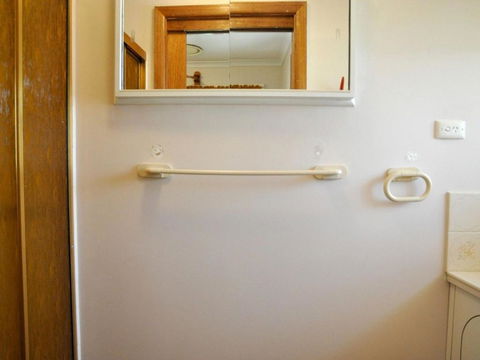 RETRO RETREAT INLET SIDE - Accommodation Georgetown 5