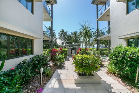 Beachfront Apartment With Ocean Views - Accommodation Georgetown 0