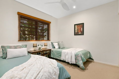 Beachfront Apartment With Ocean Views - Accommodation Georgetown 3