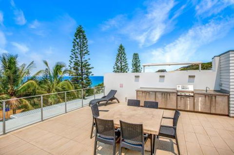 Unit 207 Plantation Rainbow Beach Ocean Facing Plantation Resort Unit Incredible Views Top Floor - Accommodation Georgetown 5