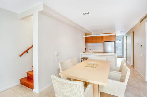 Unit 207 Plantation Rainbow Beach Ocean Facing Plantation Resort Unit Incredible Views Top Floor - Accommodation Georgetown 1