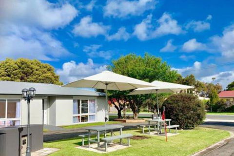 PARADISE COURT VILLA 1 Free Wifi - Accommodation Georgetown 1