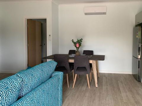 The Boathouse - Accommodation Georgetown 1
