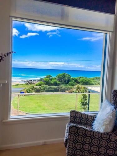 MAVI BEACH HOUSE Beachfront Wifi Views - Accommodation Georgetown 2