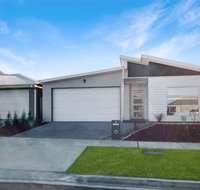 Brand New Home 10 mins to Beach Torquay Geelong Deakin Hospitals - Accommodation Georgetown