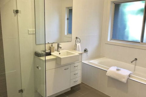 Vintage On The 8th - Accommodation Georgetown 3
