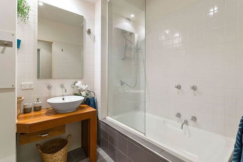 JOLI Directly Opposite MCG - Accommodation Georgetown 3
