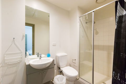MEGAN, 2BDR Melbourne Apartment - Accommodation Georgetown 6