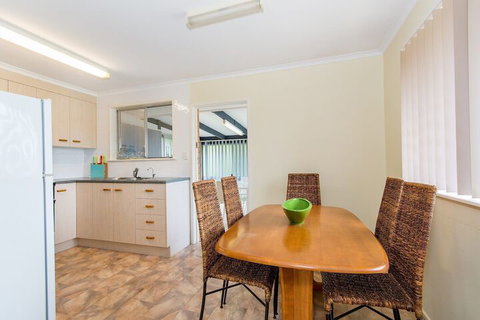 Short Stroll To Surf Beach North Street Woorim - Accommodation Georgetown 3