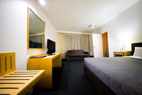 Sandown Regency - Accommodation Georgetown 4