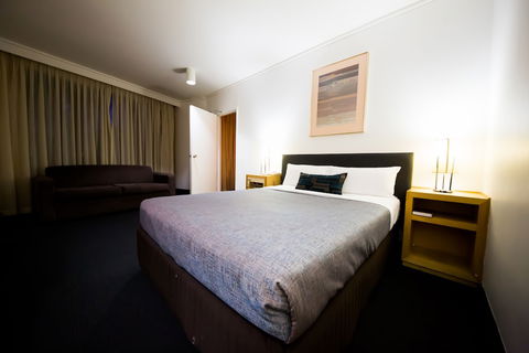 Sandown Regency - Accommodation Georgetown 5